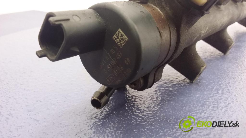 Hyundai Santa fe 2005 lišta Zásobování 3140027001