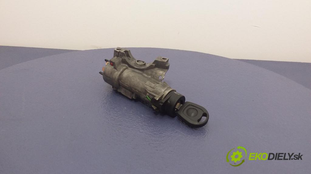 Volkswagen Passat 2000 Spínač zapalování. 4B0905651C