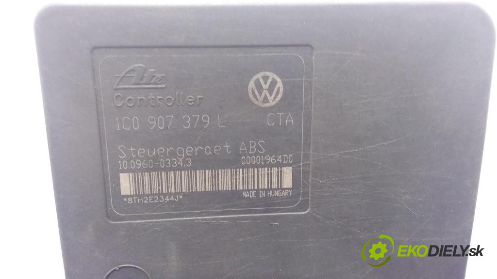 Volkswagen Golf 2002 čerpadlo ABS x 1C0907379L