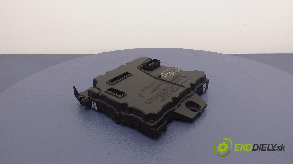 Renault Master 2016 skrinka Poistky: 284B19799R