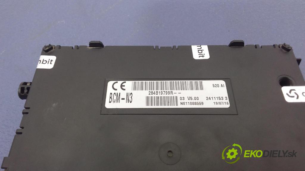 Renault Master 2016 skrinka Poistky: 284B19799R