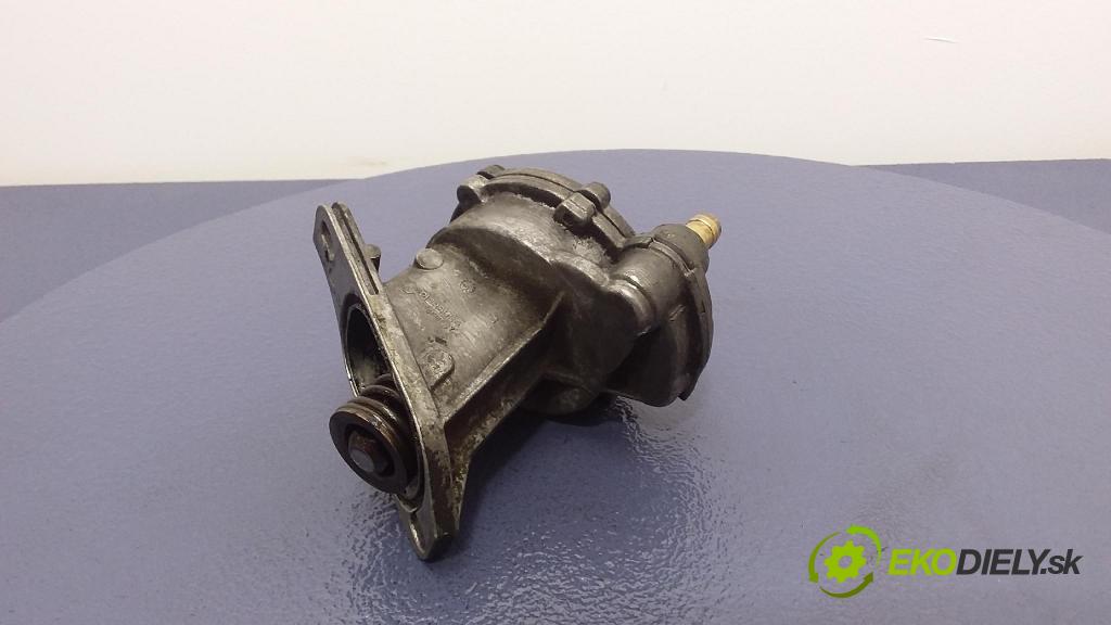 Volkswagen Lt 35 2002 čerpadlo vakuová 074145100A