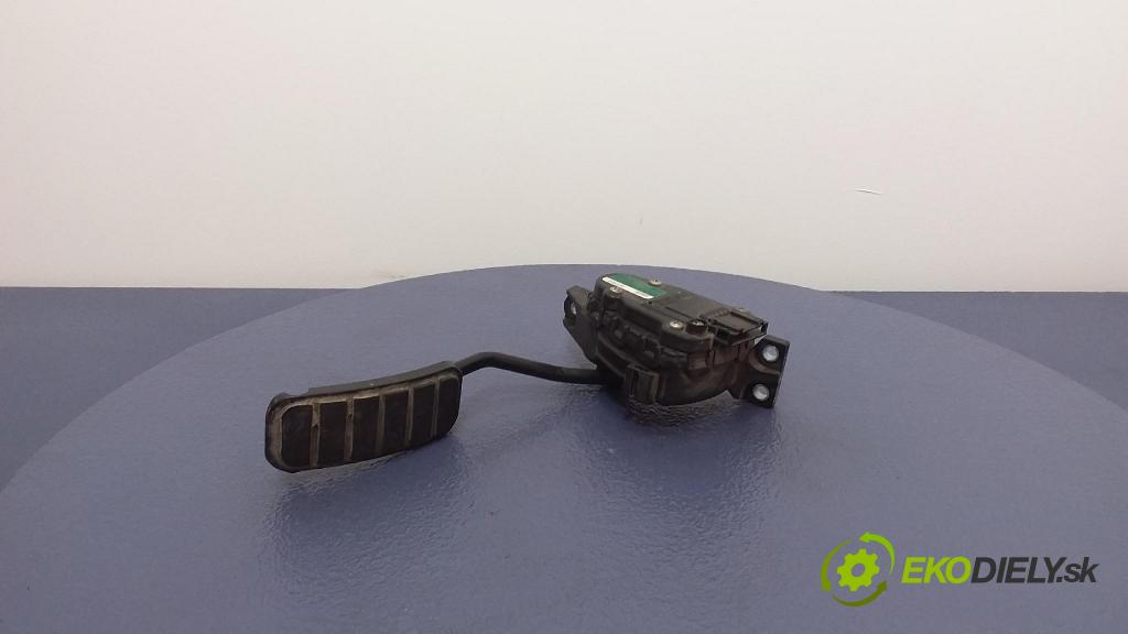 Opel Movano 2002 pedal Plyn: 7700314525