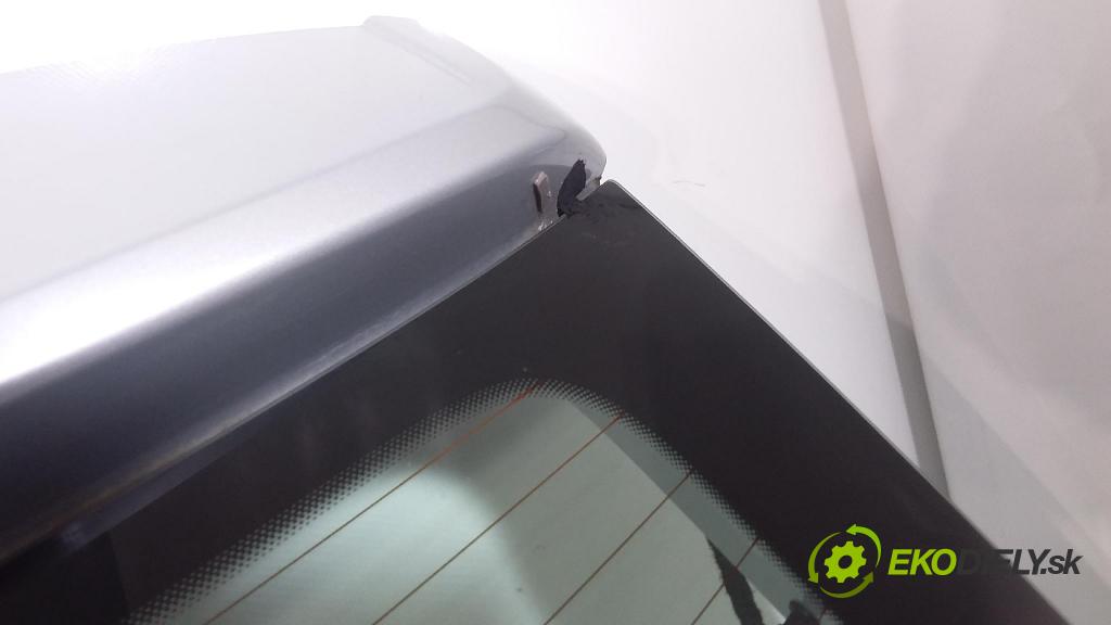 Skoda Fabia 2020 zadní dveře kufra: kufr LA7W