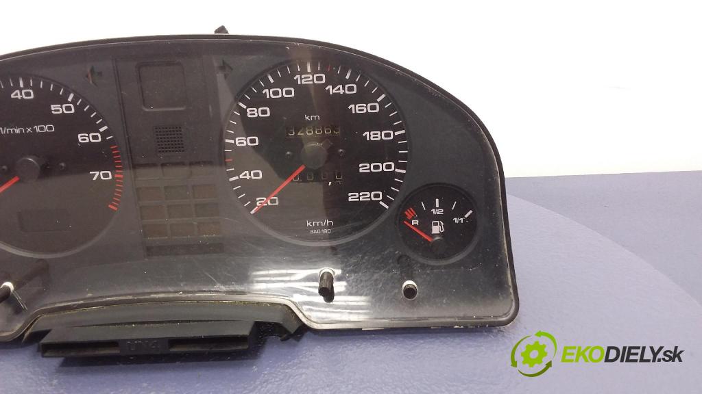 Audi 80 1994 Přístrojová deska 893919067