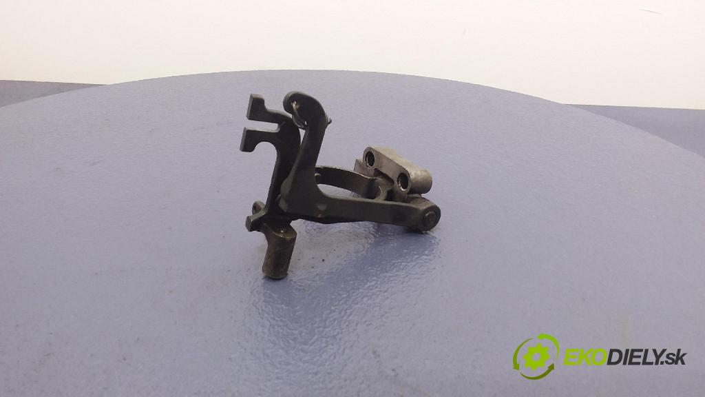 Bellier Divane 2002 pedal Plyn: Z402