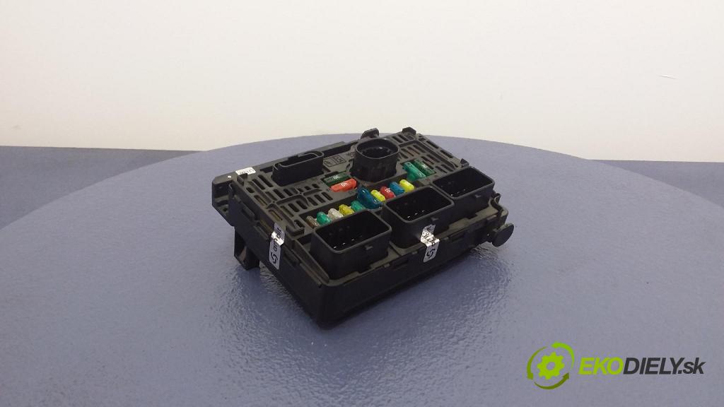 Citroen C4 2006 skříňka Pojistky 9661682980