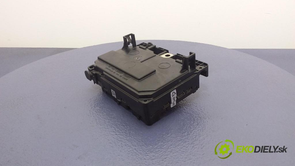 Citroen C4 2006 skříňka Pojistky 9661682980