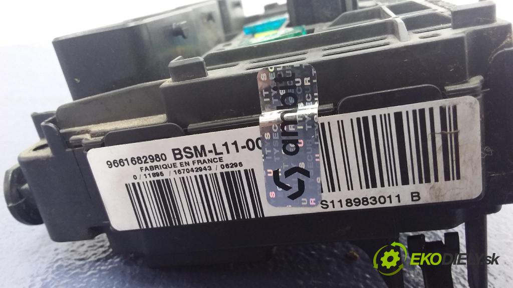 Citroen C4 2006 skříňka Pojistky 9661682980