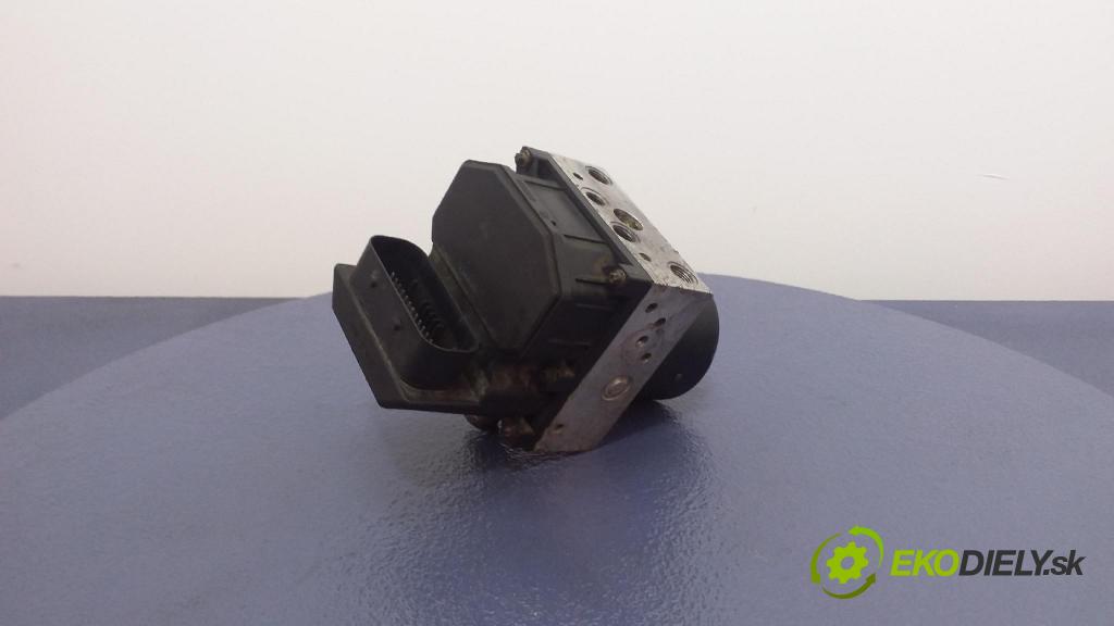 Volkswagen Polo 2003 čerpadlo ABS x 6Q0614117E