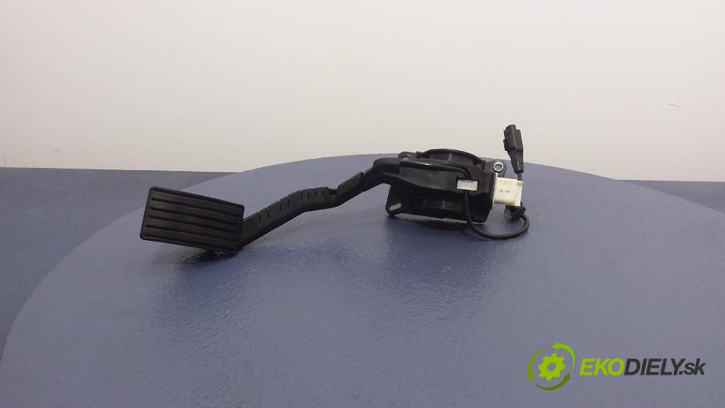 Peugeot 407 2006 pedal Plyn: 9650341880