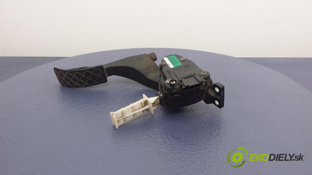 Audi A3 2001 pedal Plyn: 1J1721503J