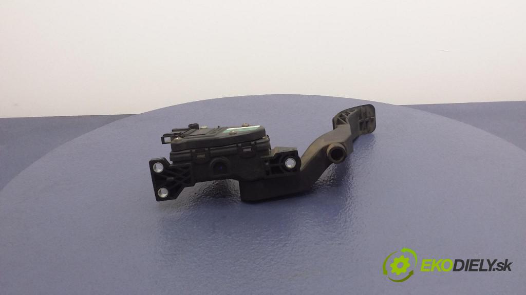 Audi A3 2001 pedal Plyn: 1J1721503J