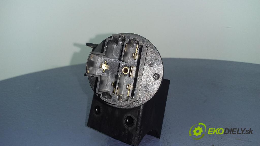 Fiat Panda 2012 Spínač zapalování. 46845361B365