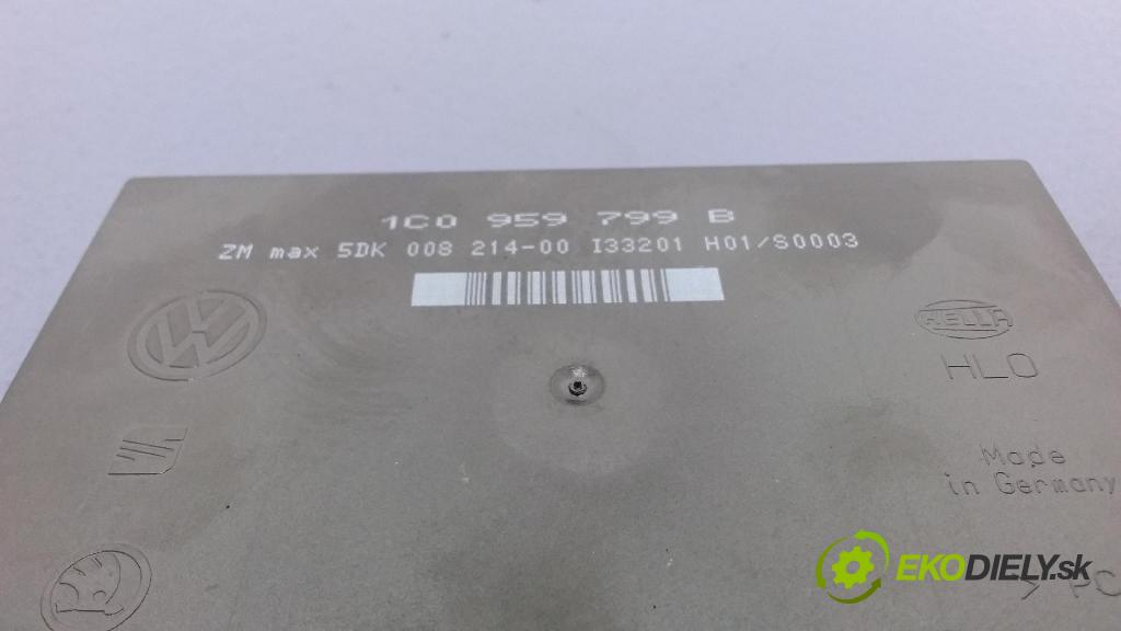 Volkswagen Passat 2001 řídící jednotka Komfortu 1C0959799B