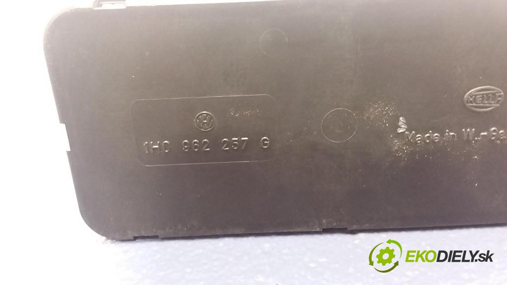 Volkswagen Passat 1995 čerpadlo Centrální Zámek 1H0962257G