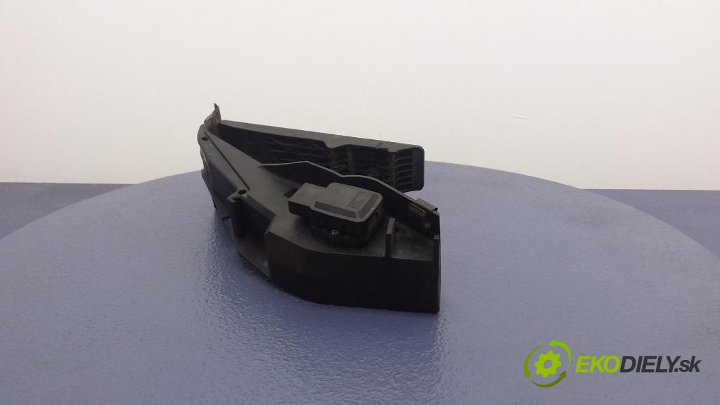 Bmw 316 2002 pedal Plyn: 354067624810