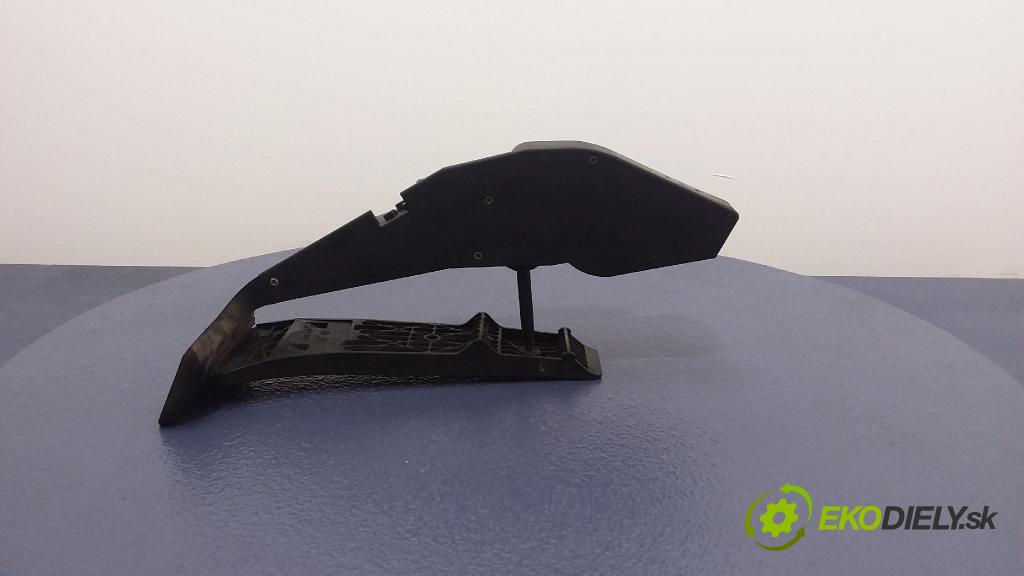Bmw 316 2002 pedal Plyn: 354067624810