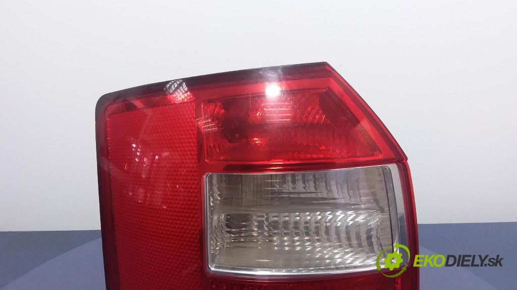 Audi A4 2003 světlo Zad: levá Mimo: 8E9945095