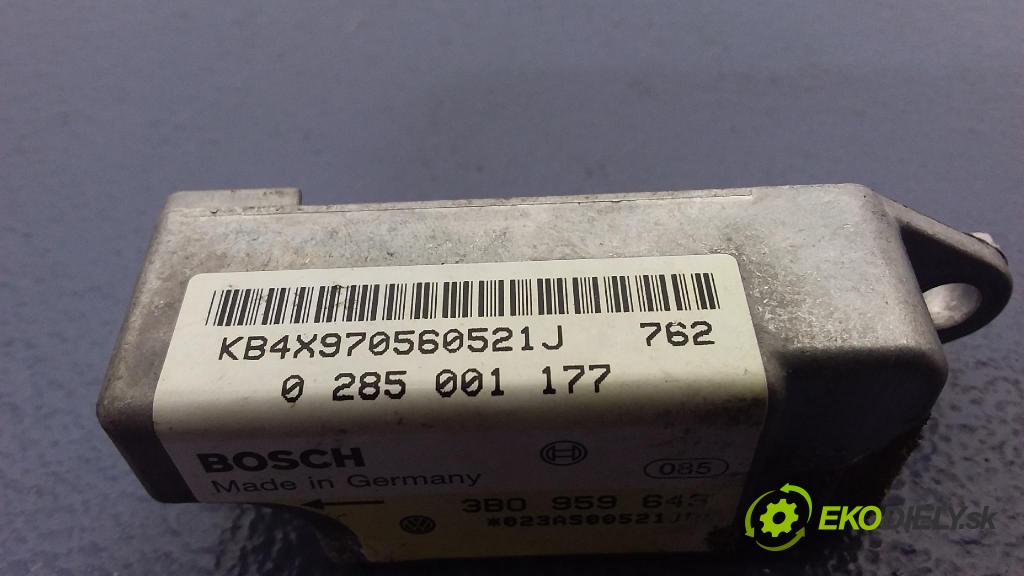 Volkswagen Passat 1997 snímač 0285001177