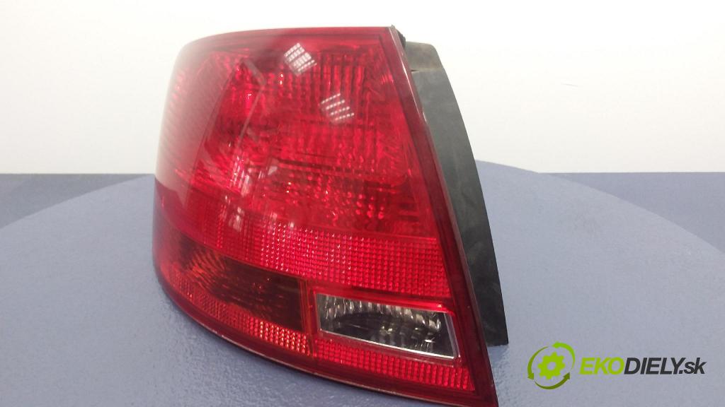 Audi A4 2006 světlo Zad: levá Mimo: 8E9945095E