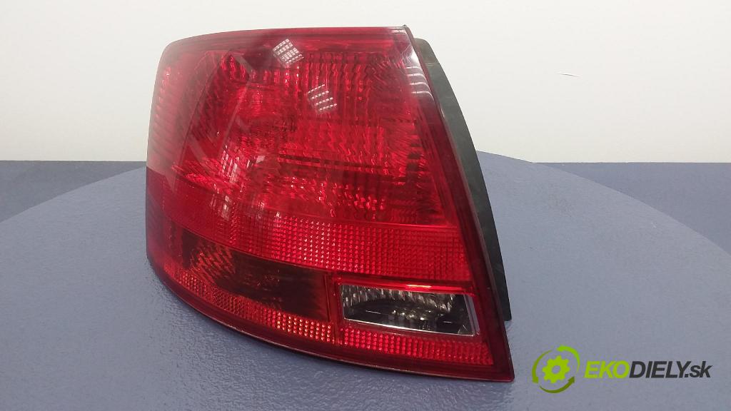 Audi A4 2006 světlo Zad: levá Mimo: 8E9945095E