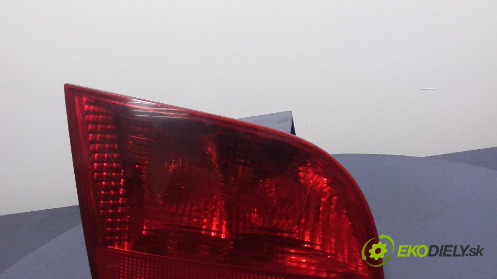Audi A4 2006 světlo Zad: levá Uvnitř 8E9945093