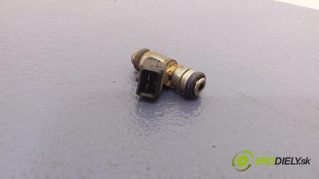 Fiat Albea 2006 vstřikovač IWP160