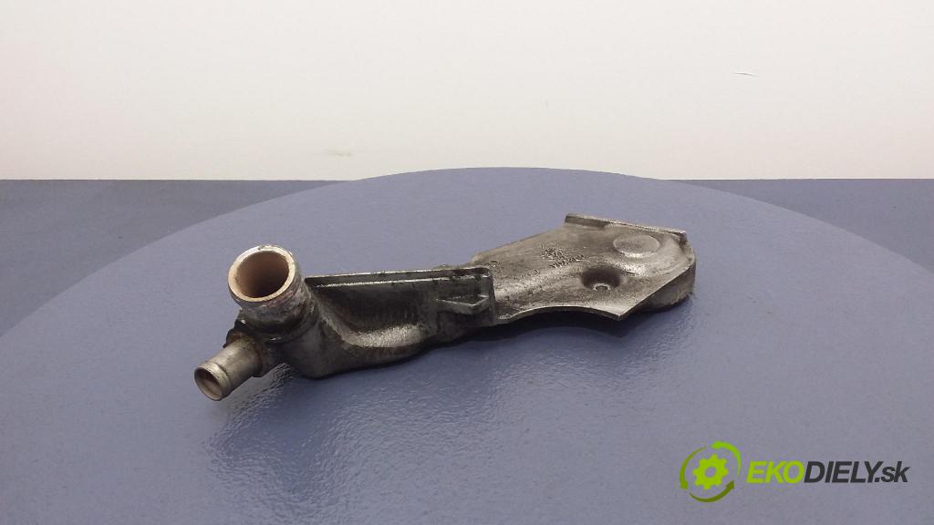 Audi A6 quattro 1997 Termostat 078121121J