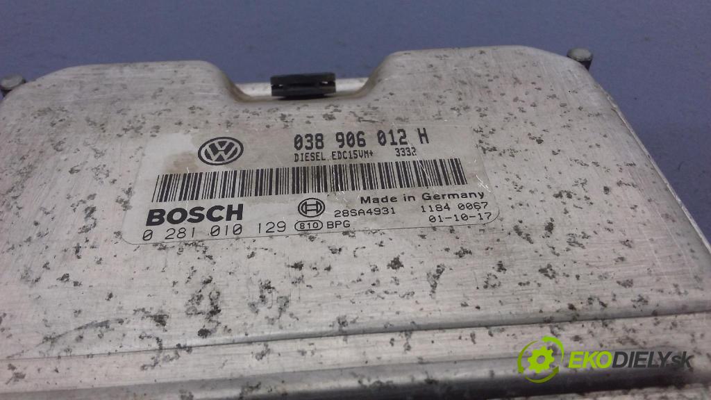 Skoda Octavia 2001 řídící jednotka Motor: 038906012H