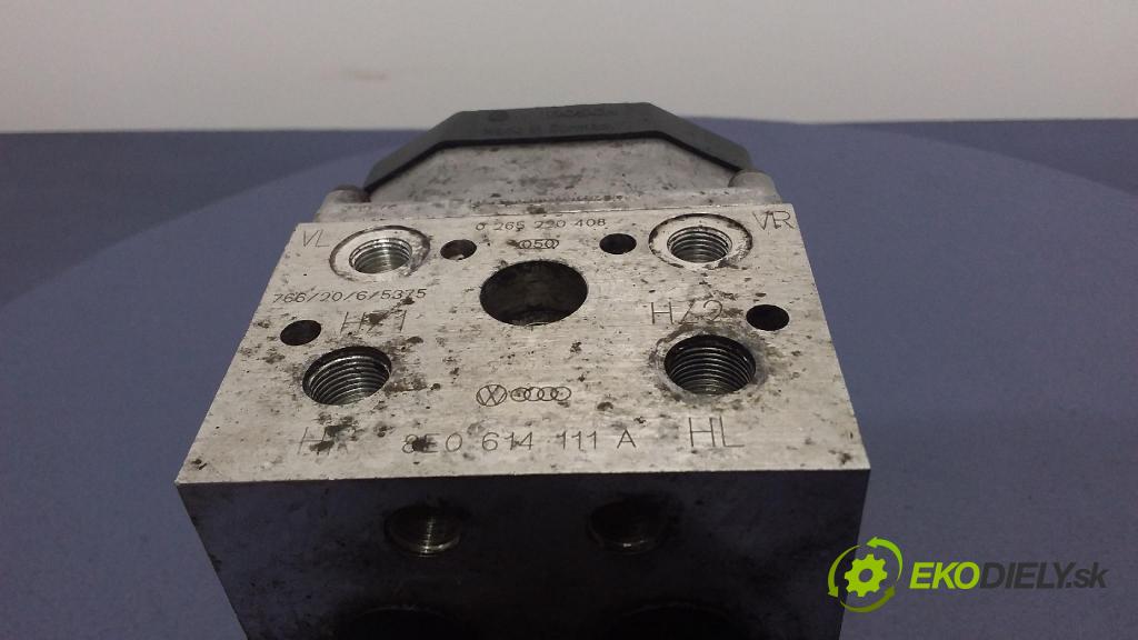 Audi A6 quattro 1997 čerpadlo ABS x 8E0614111A