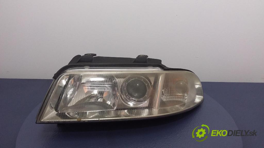 Audi A4 1999 světlo Levý: 8D0941029AN