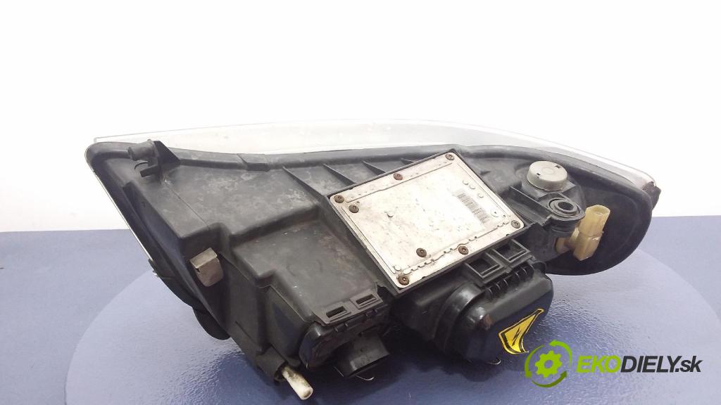 Audi A4 1999 světlo Levý: 8D0941029AN