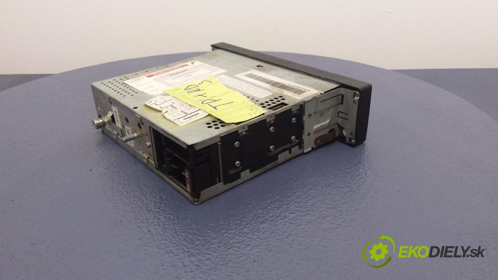 Audi A4 1999 Radio I Navigace: 4B035186C