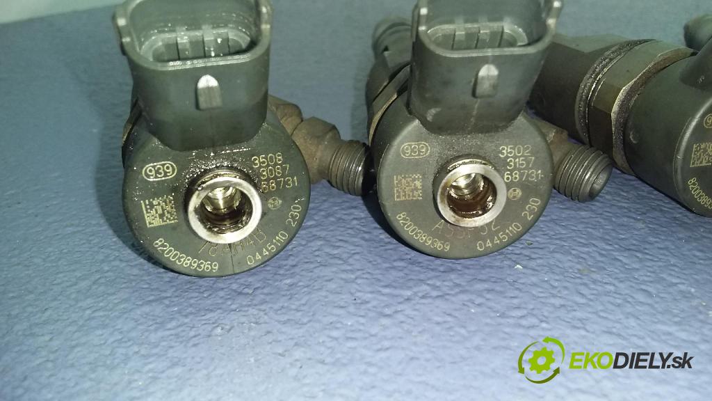 Renault Megane scenic 2006 vstřikovač 8200389369