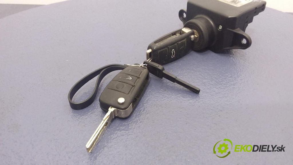 Audi A6 2005 Spínač zapalování. 4F0910131E