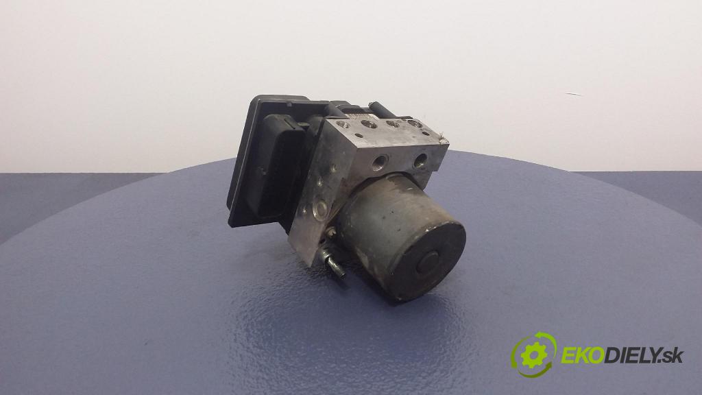 Audi A6 2005 čerpadlo ABS x 4F0910517L