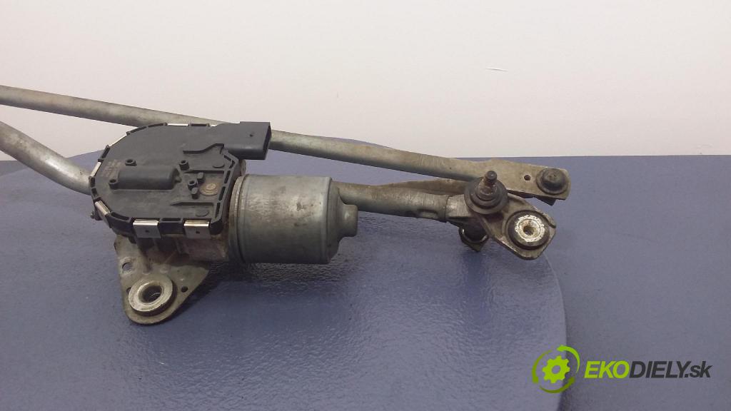 Audi A6 2005 mechanismus motorek Stěrače: před 4F1955023B