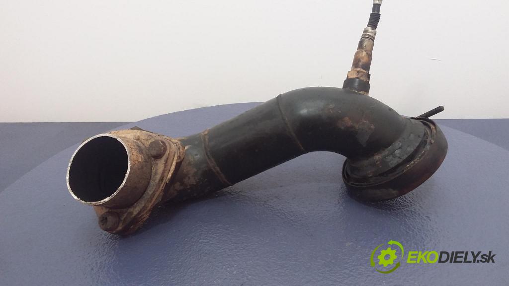 Opel Astra 2004 potrubí Vyčerpat 01