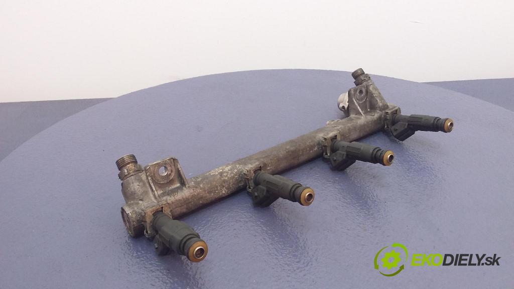 Opel Astra 2004 lišta Zásobování 0280156021