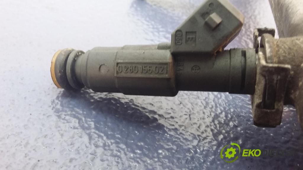 Opel Astra 2004 lišta Zásobování 0280156021