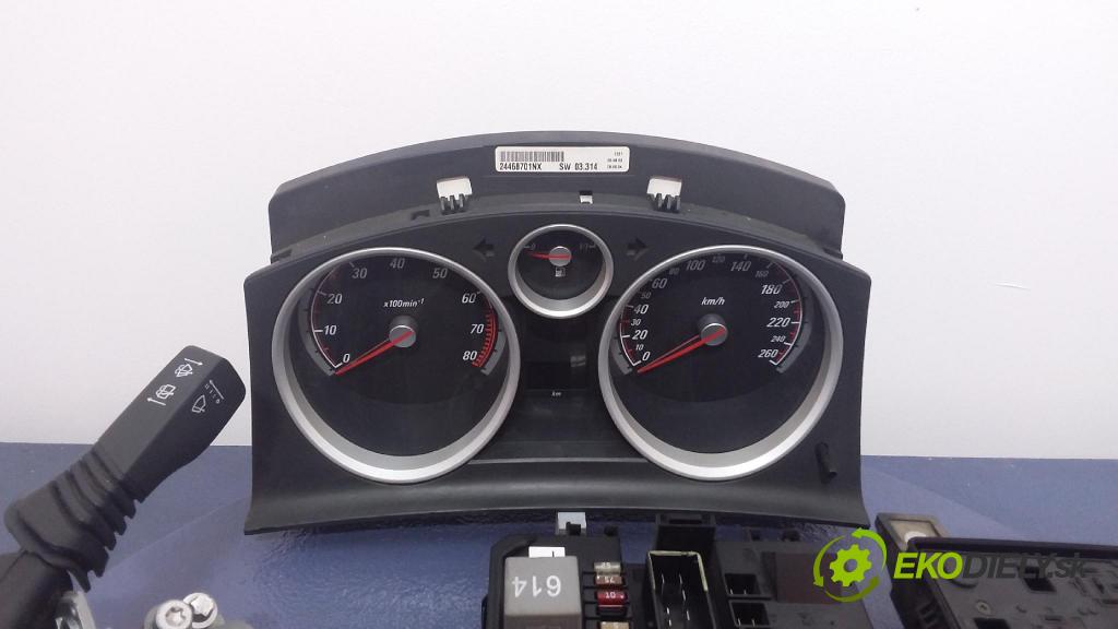 Opel Astra 2004 řídící jednotka Motor: 55351150
