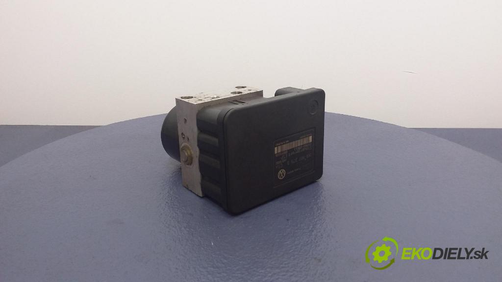 Vw Touran 2003 čerpadlo ABS x 1K0907379D