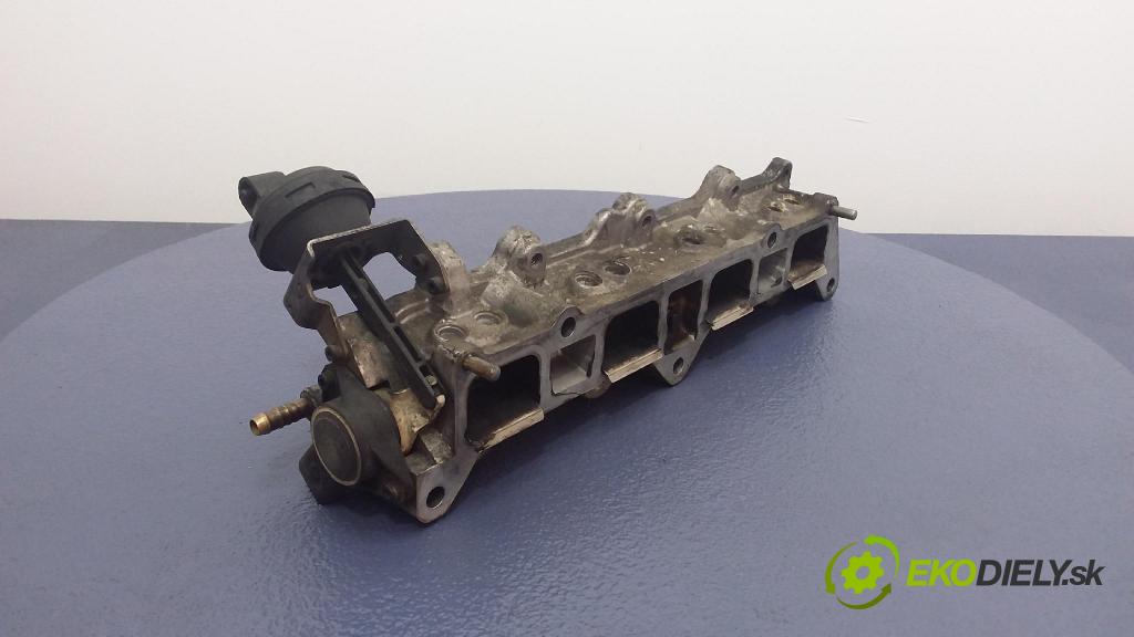 Vw Touran 2003 lišta Zásobování 03C133204G