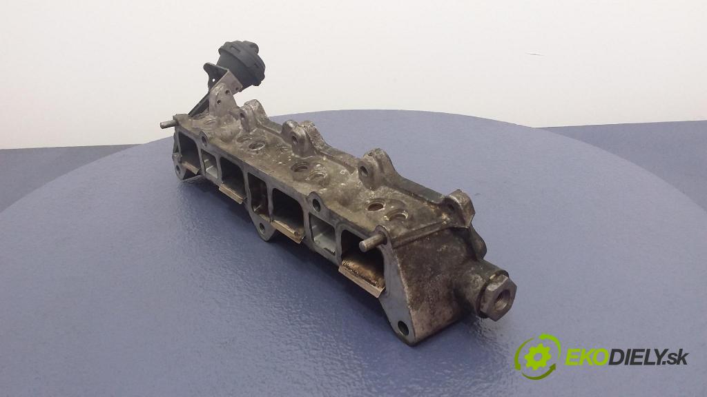 Vw Touran 2003 lišta Dodávka: 03C133204G