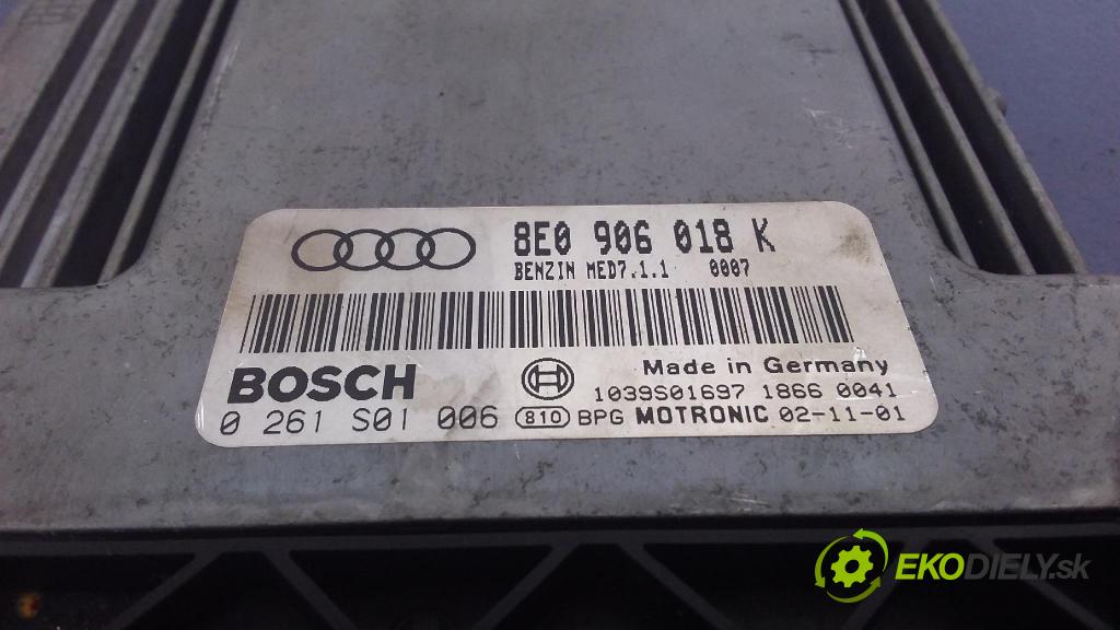 Audi A4 2002 řídící jednotka Motor: 8E0906018K