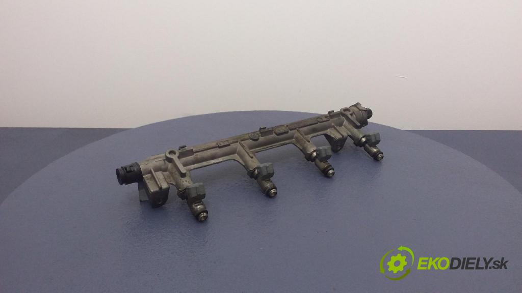 Fiat Stilo 2001 lišta Zásobování IWP006