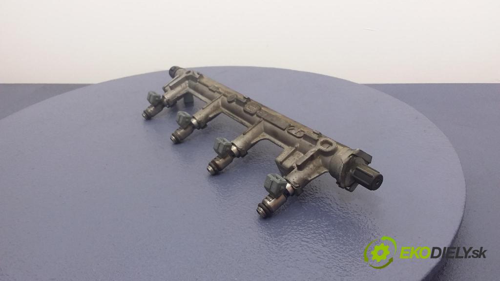 Fiat Stilo 2001 lišta Zásobování IWP006