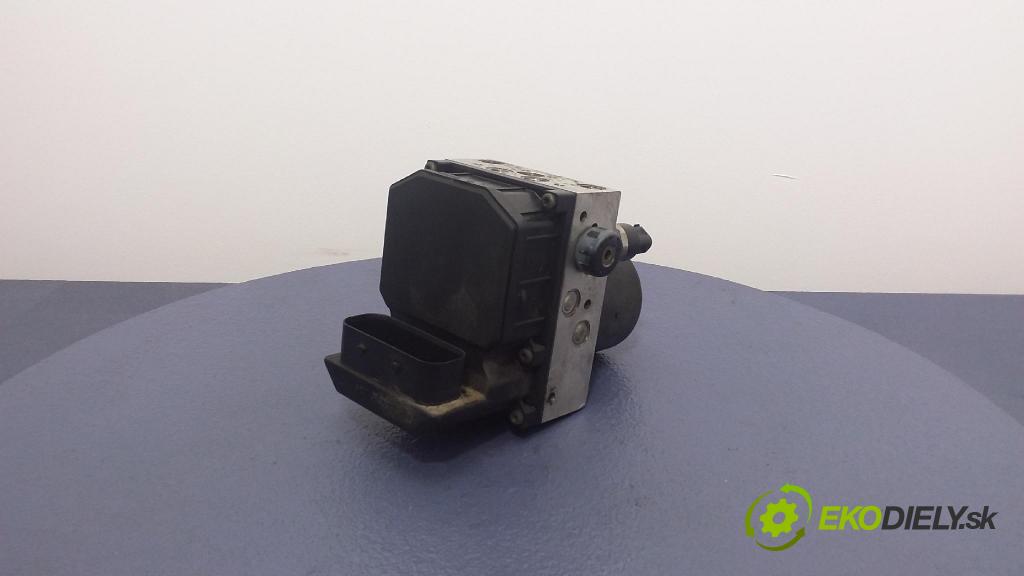 Audi A4 2002 čerpadlo ABS x 8E0614517