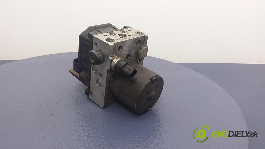 Audi A4 2002 čerpadlo ABS x 8E0614517